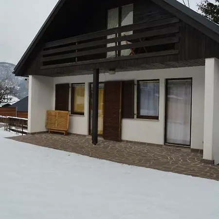 House Počitniška hiša